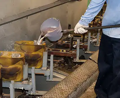 Strategic Comparison: Sand Casting vs. Die Casting for Large-Scale Aluminum Projects